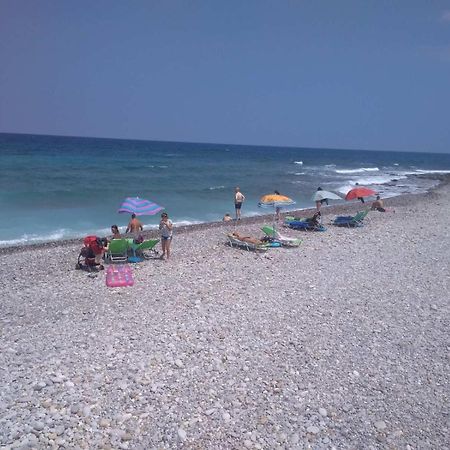 Meltemi Beach Apartments Милатос Екстериор снимка